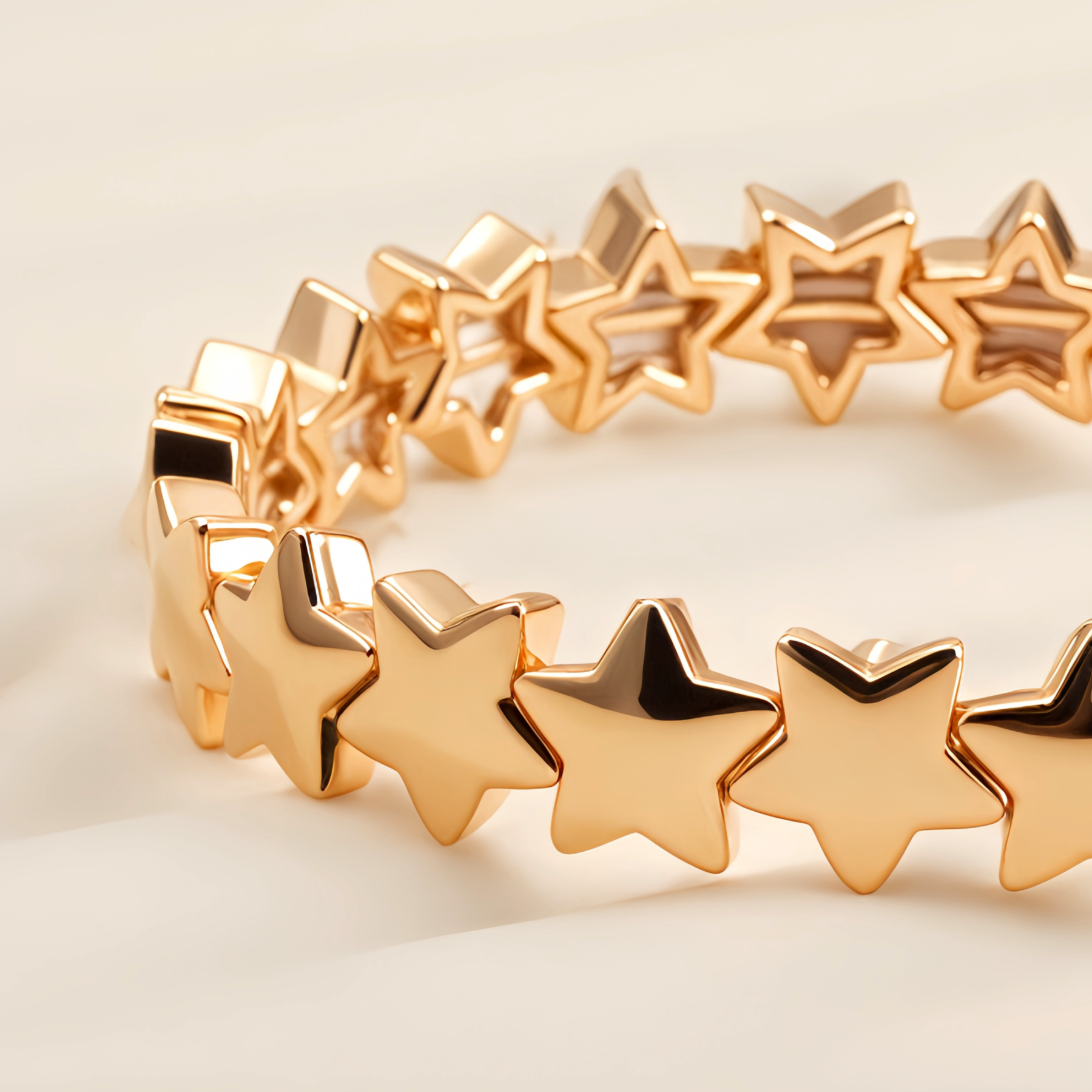 Dainty Gold Plated Star Charm Bracelet