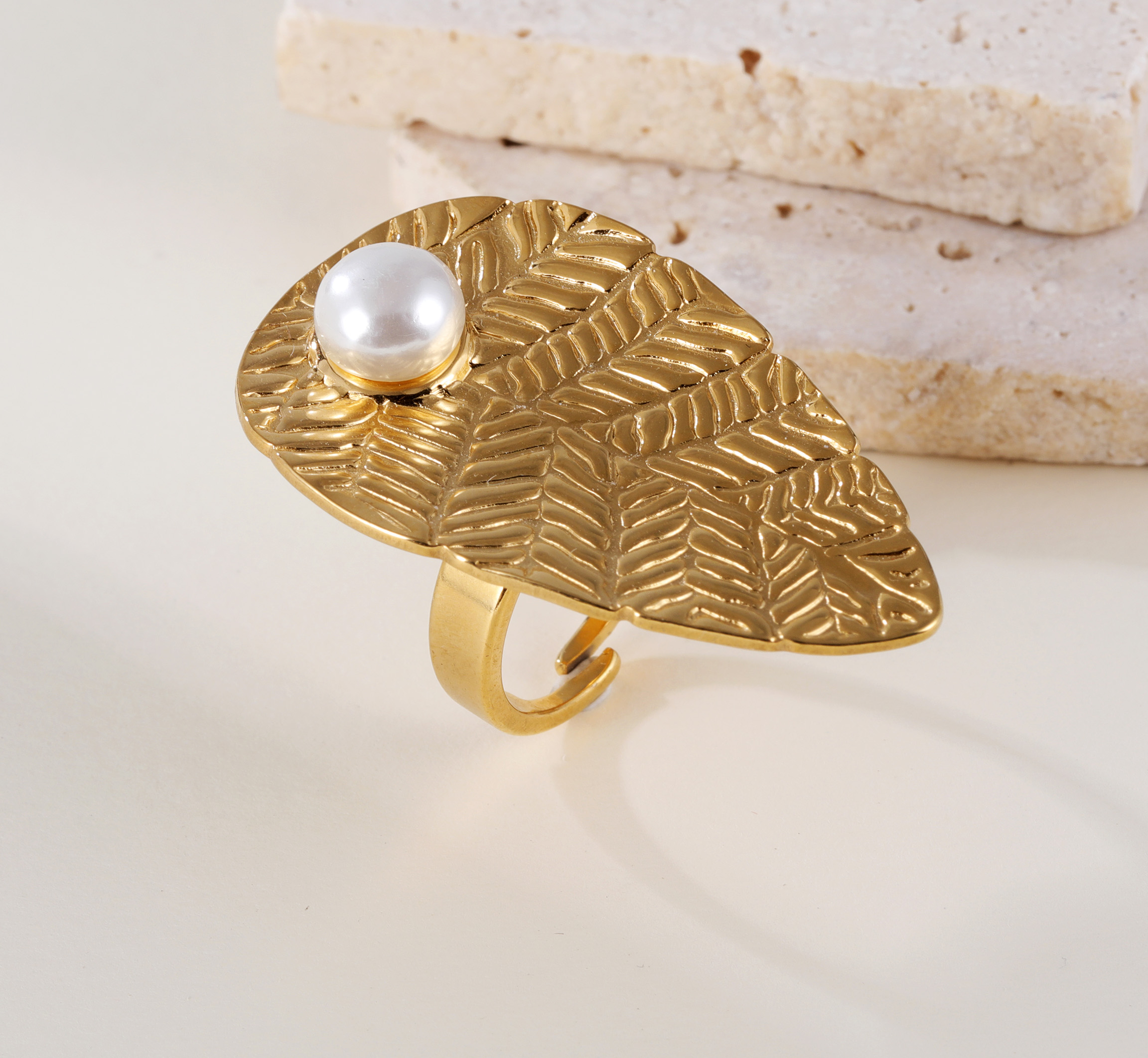 Elegant Nature-Inspired Pearl Leaf Ring - Fashion Jewelry for Women | G005438-JinBaoJewerly