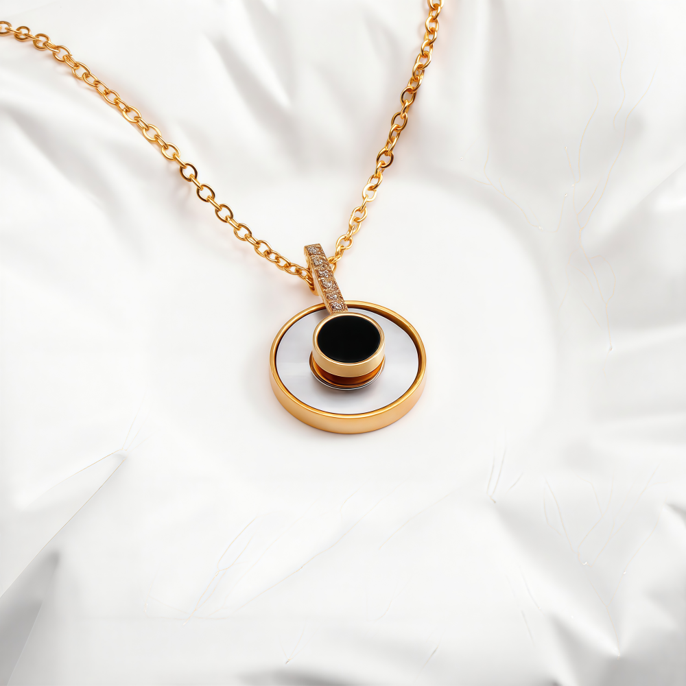 Gold Tone Layered Circle Pendant Necklace