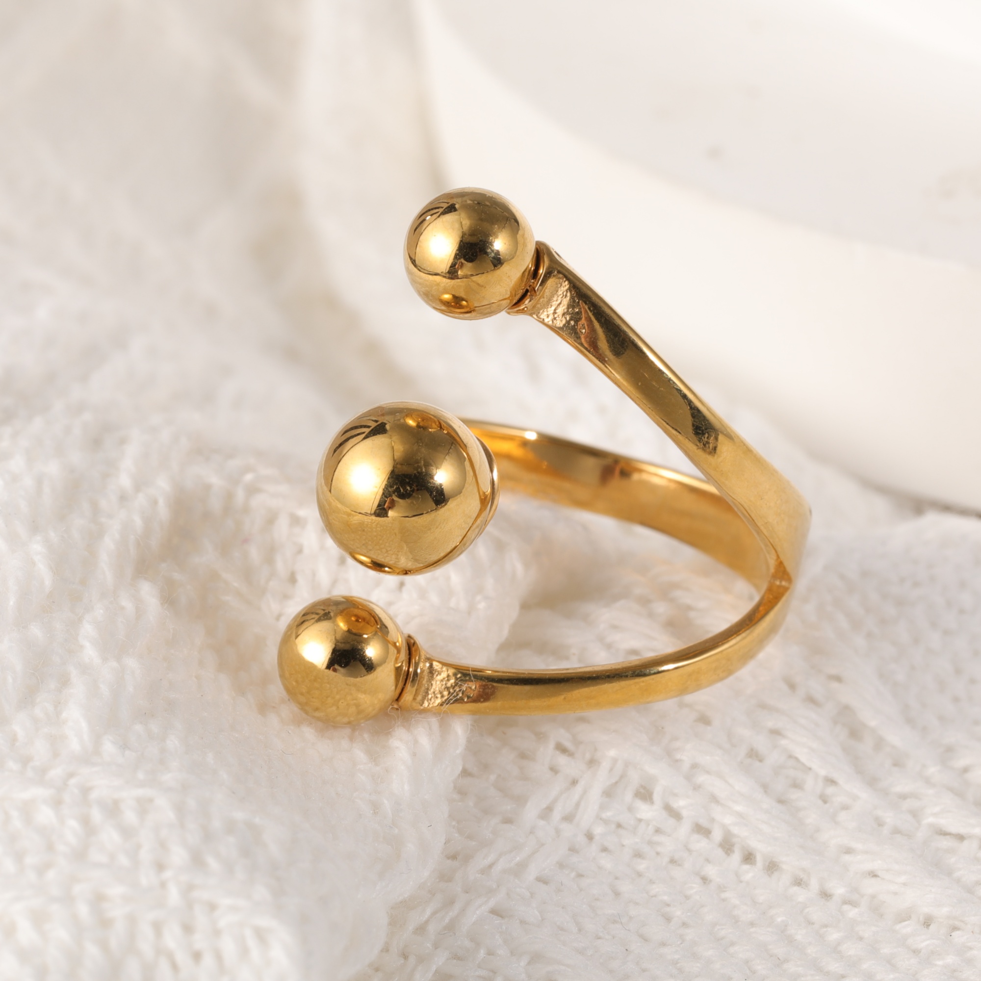 Modern Stainless Steel Cluster Waterproof Ring with Multiple Spheres Women Waterproof Ring丨G00838-JinBaoJewerly