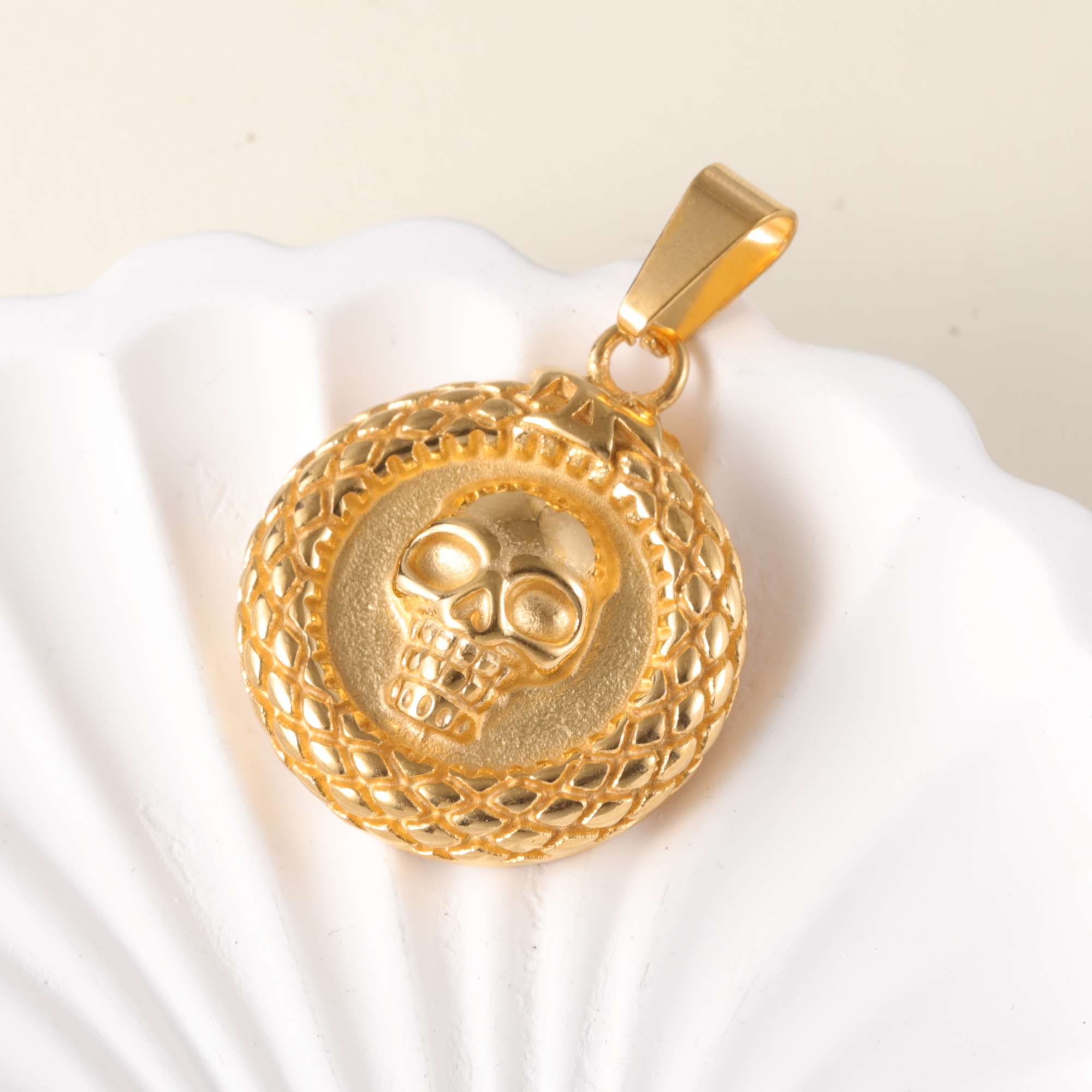 [Golden Lion]24k Gold-Plated Stainless Steel Pendant, Hip Hop, Non-Allergenic And Non-Fading-JinBaoJewerly
