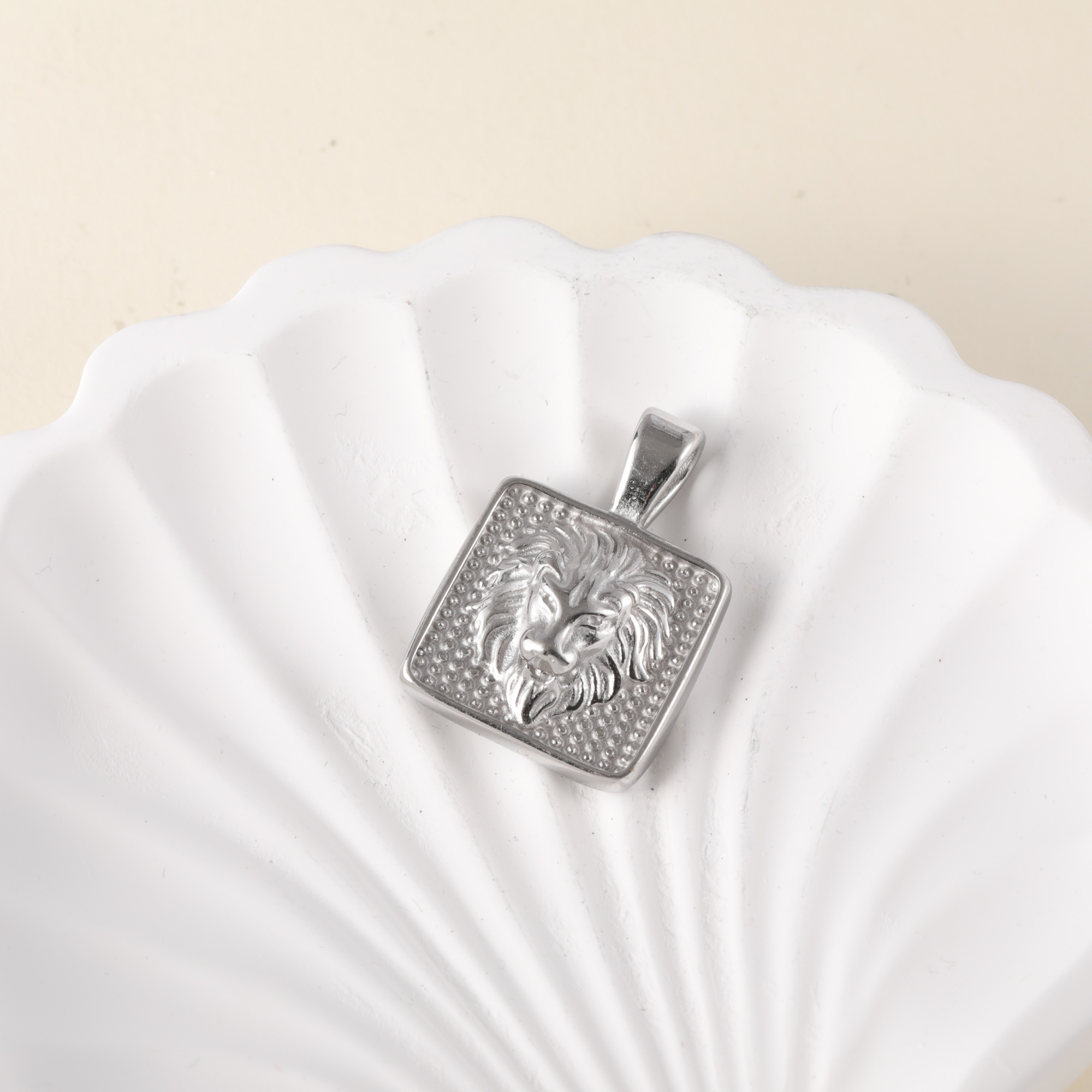 [Golden Lion]24K gold-plated stainless steel pendant, Hip Hop, non-allergenic and non-fading-JinBaoJewerly