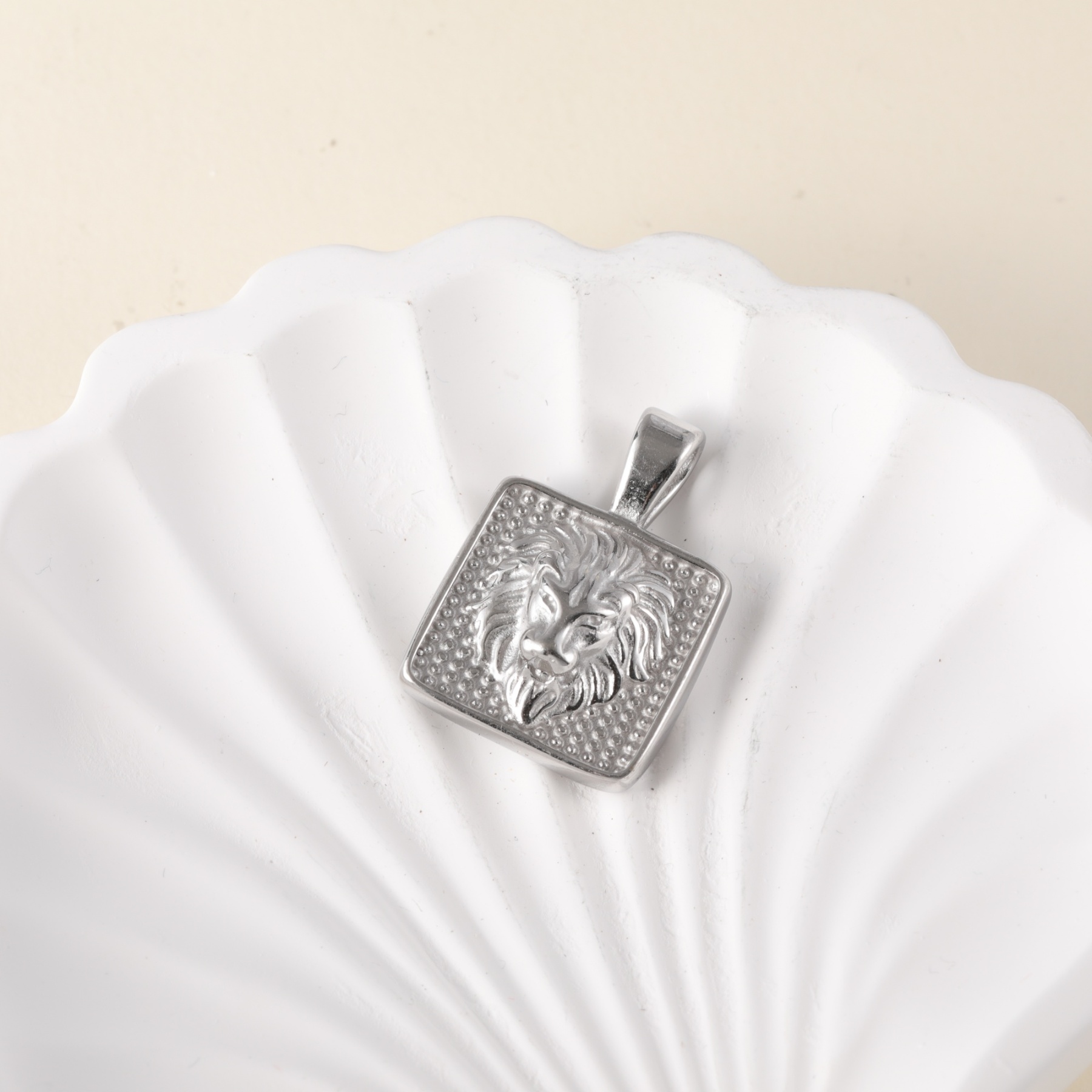 [Golden Lion]24K gold-plated stainless steel pendant, Hip Hop, non-allergenic and non-fading-JinBaoJewerly