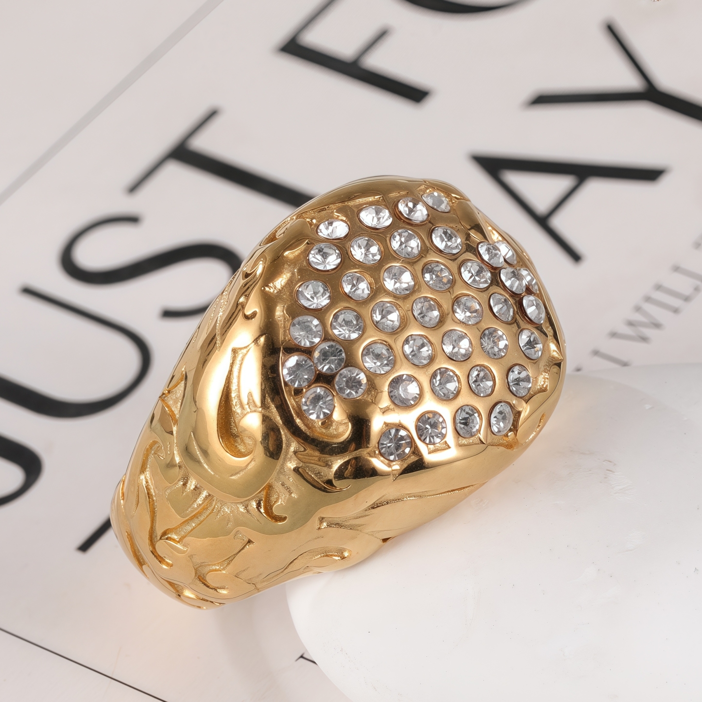 Luxury Design Gold Stainless Steel Ring With Sparkling Diamonds丨G005260-JinBaoJewerly