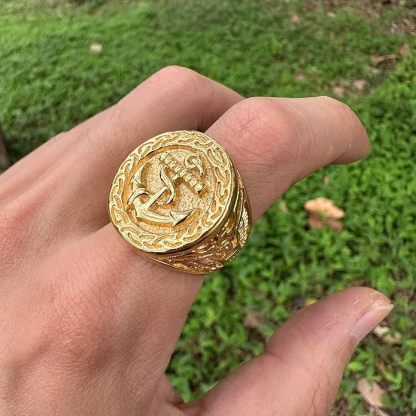 24-K Gold-Plated Retro Boat Anchor Design Signet Men's Stainless Steel Waterproof Ring丨DZ1168G-JinBaoJewerly