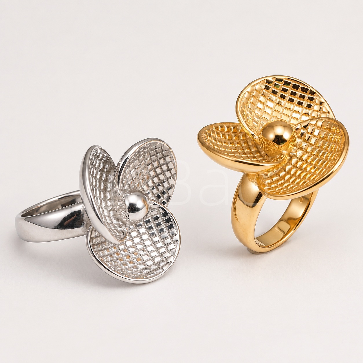Grid Textured Clover Flower Ring for Women | E00610