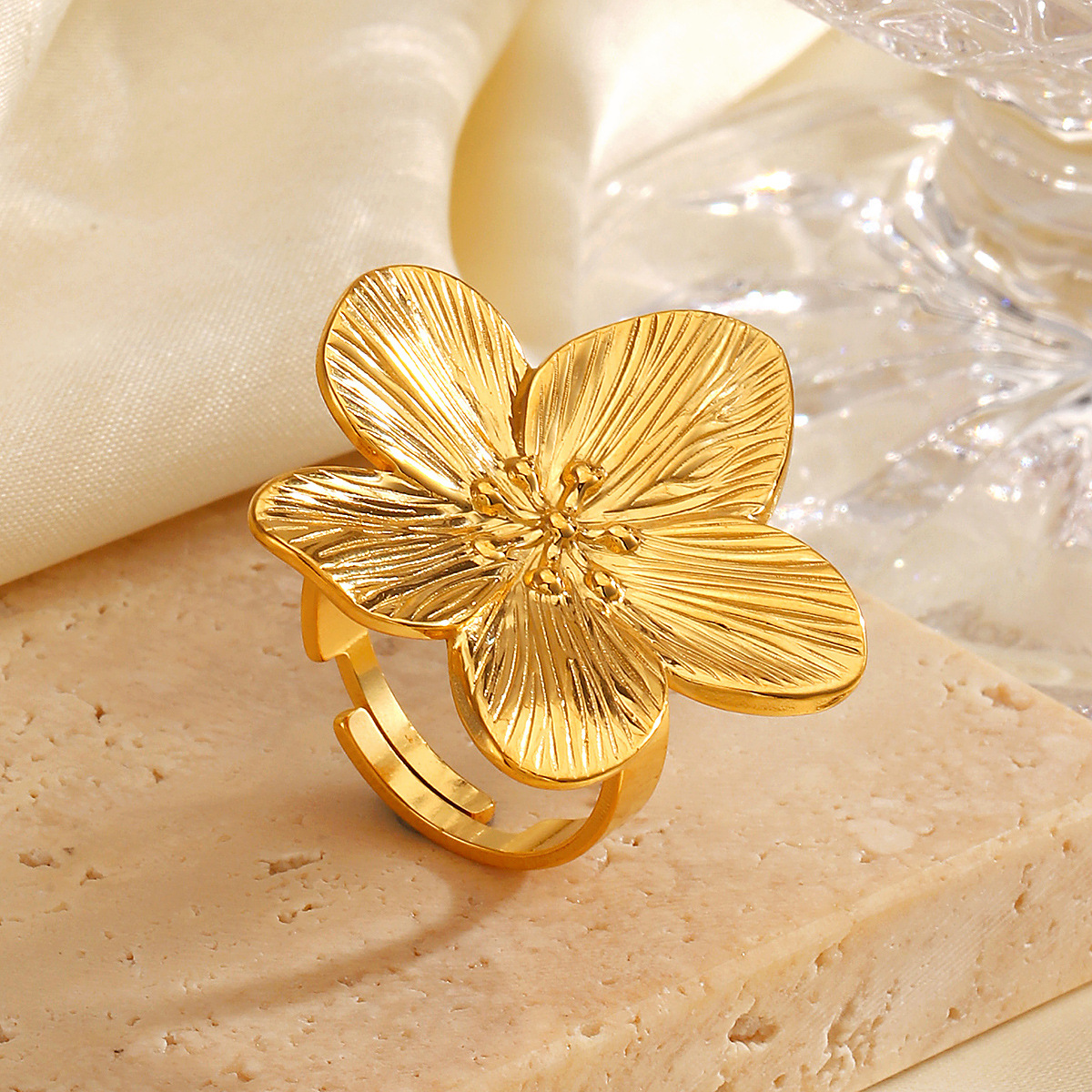 European and American Fashion Stainless Steel Flower Ring for Women | G005402-JinBaoJewerly