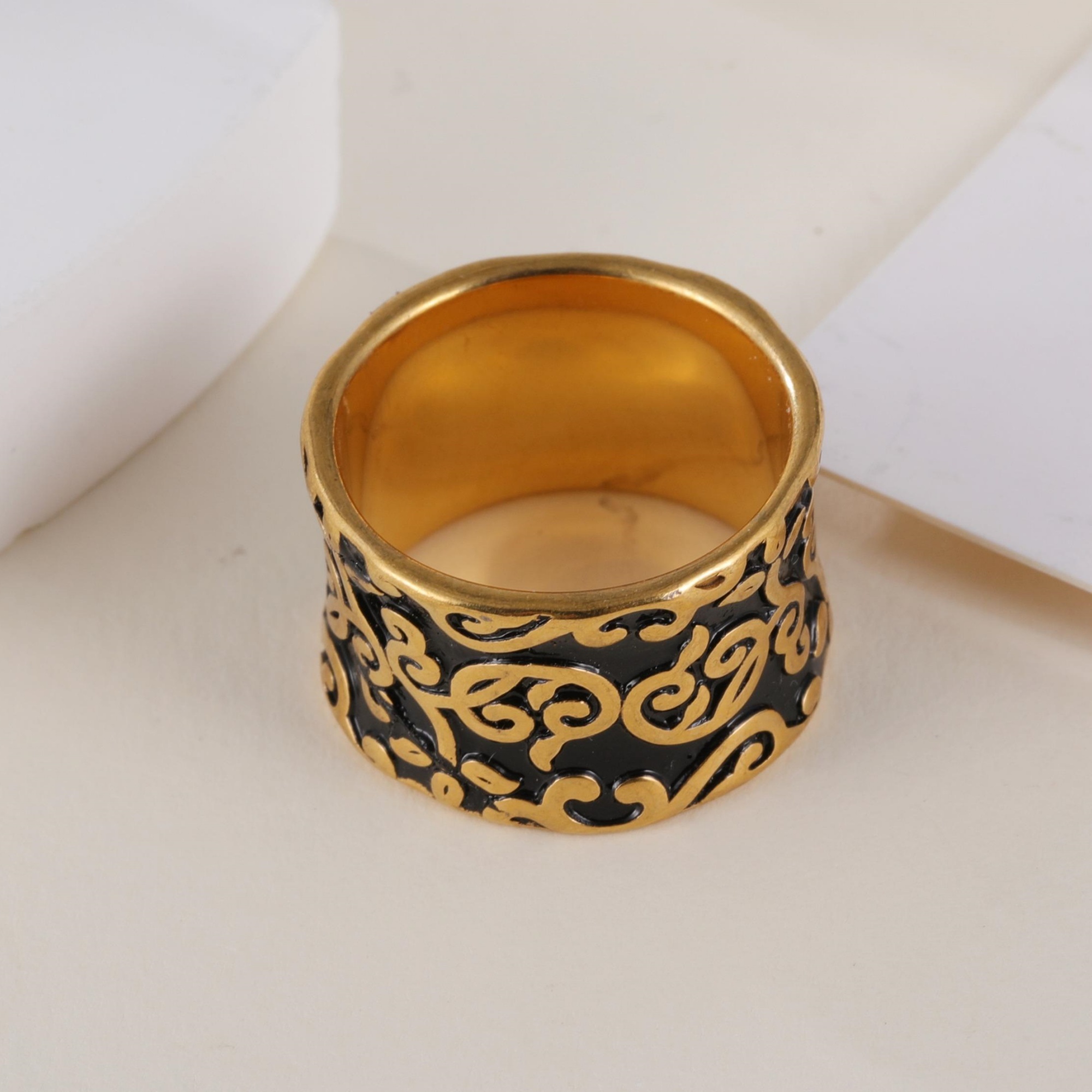 Exquisite Carved Texture Black And Gold Stainless Steel Men's Ring-JinBaoJewerly