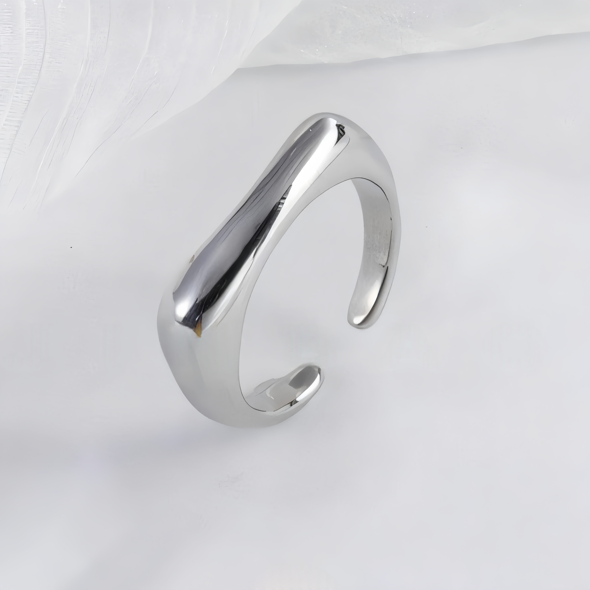 Elegant Simple Stainless Steel Curved Ring Women's Ring | G004076-JinBaoJewerly