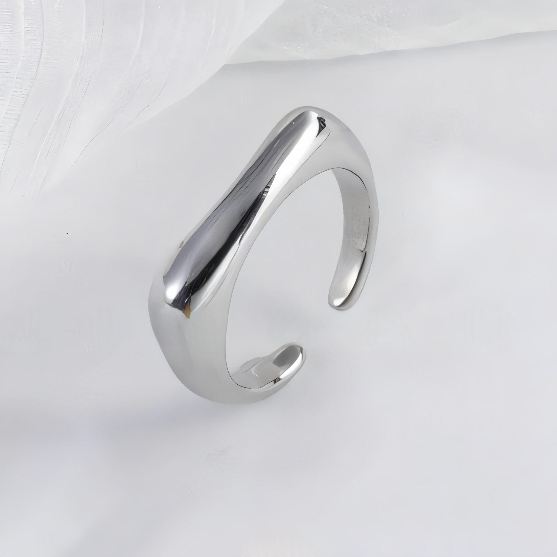 Elegant Simple Stainless Steel Curved Ring Women's Ring | G004076-JinBaoJewerly