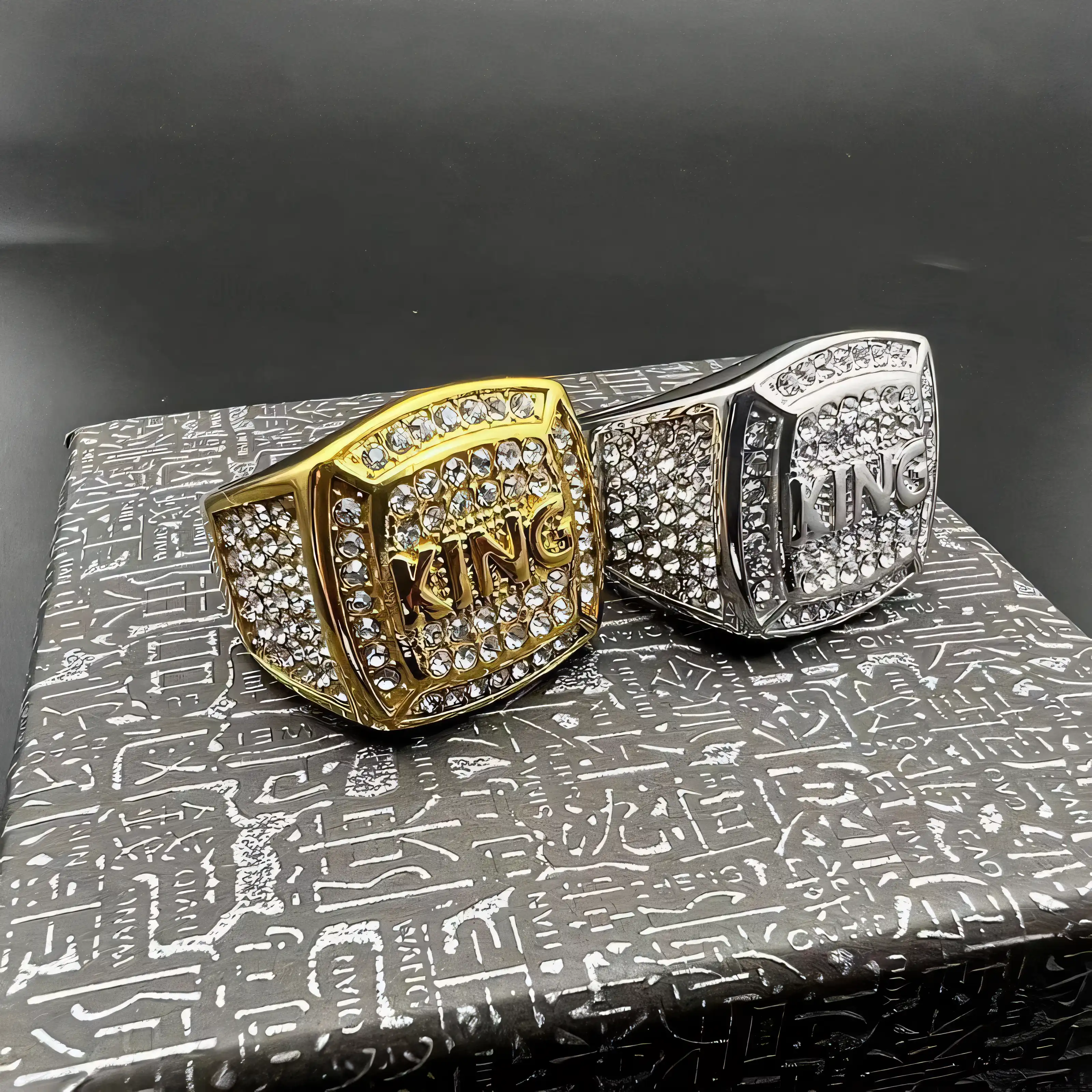Hip Hop Ring Titanium Steel Vacuum Plated Rhinestone King Men's Ring丨G003309J-JinBaoJewerly