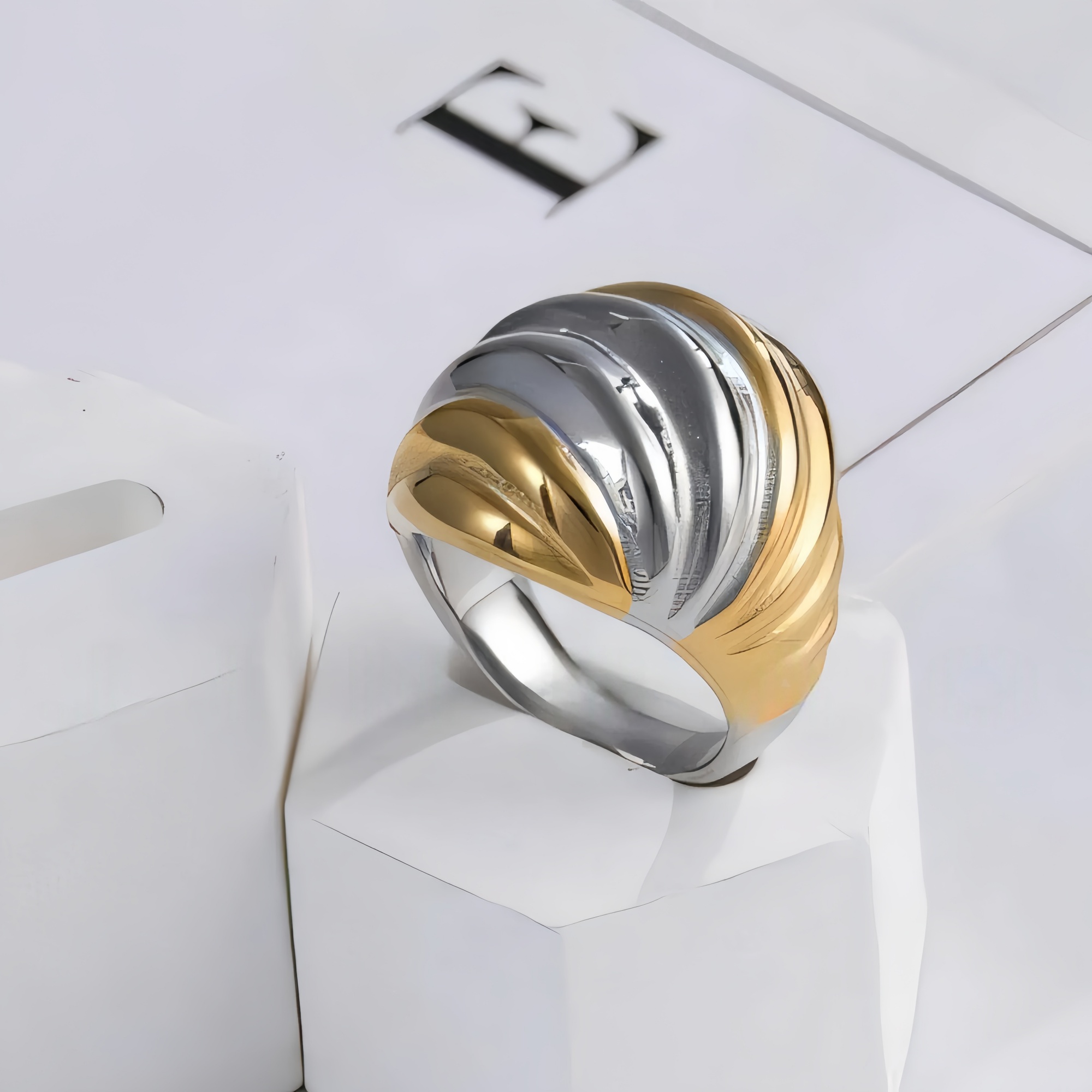 Luxury Gold Wave Shape Stainless Steel Ring for Women | ML053-JinBaoJewerly