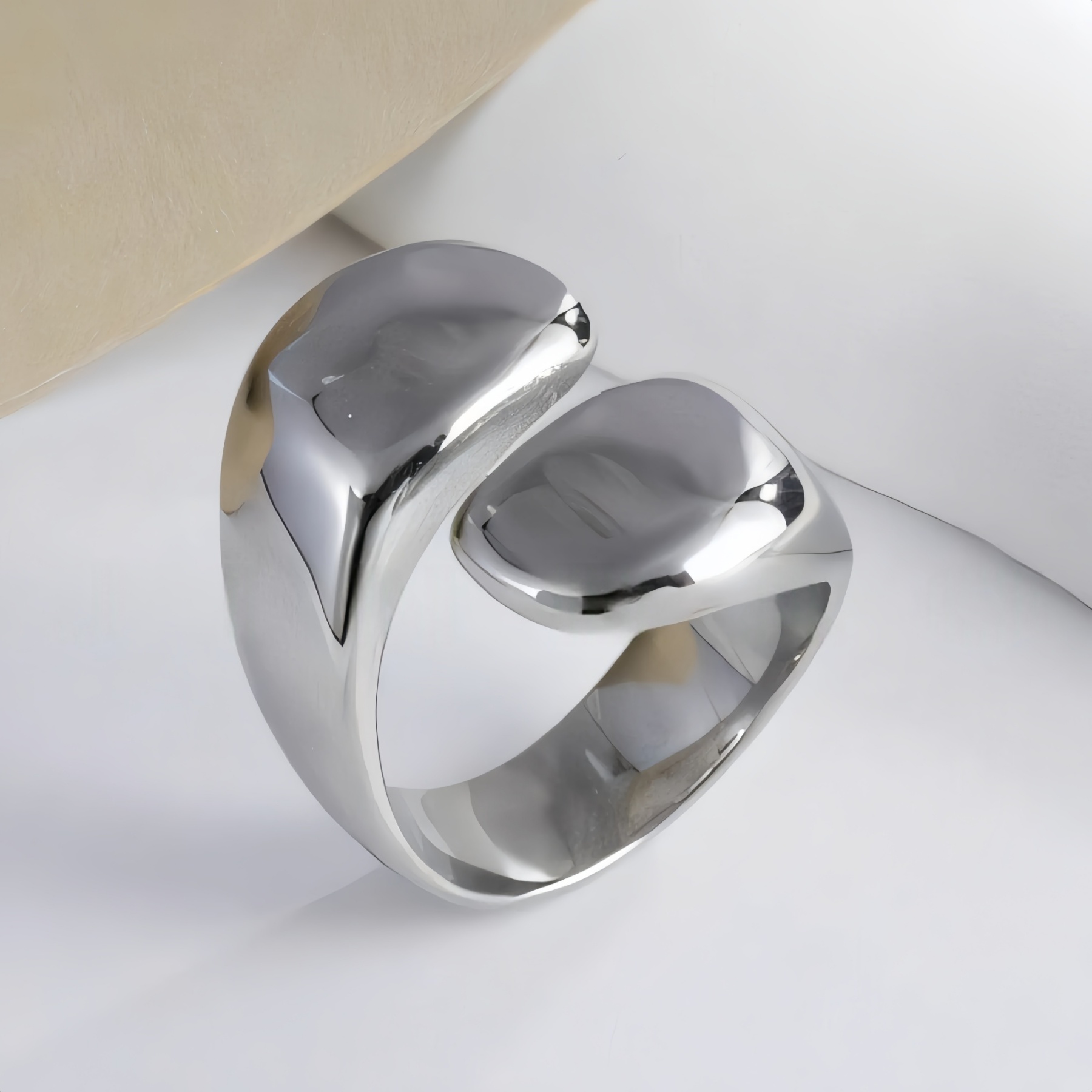 Minimalist Streamlined Ring Modern Fashion Design for Women | G004192-JinBaoJewerly