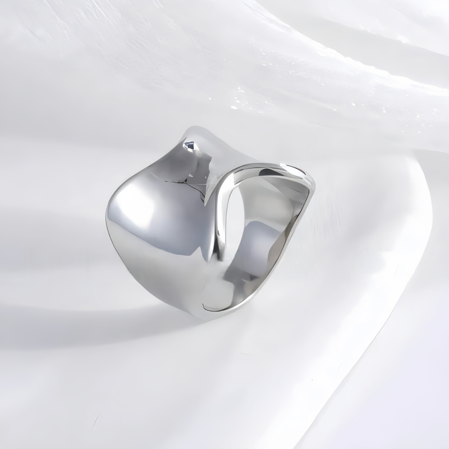 Minimalist Streamlined Stainless Steel Ring Golden and Silver Styles Unisex | ML0100-JinBaoJewerly