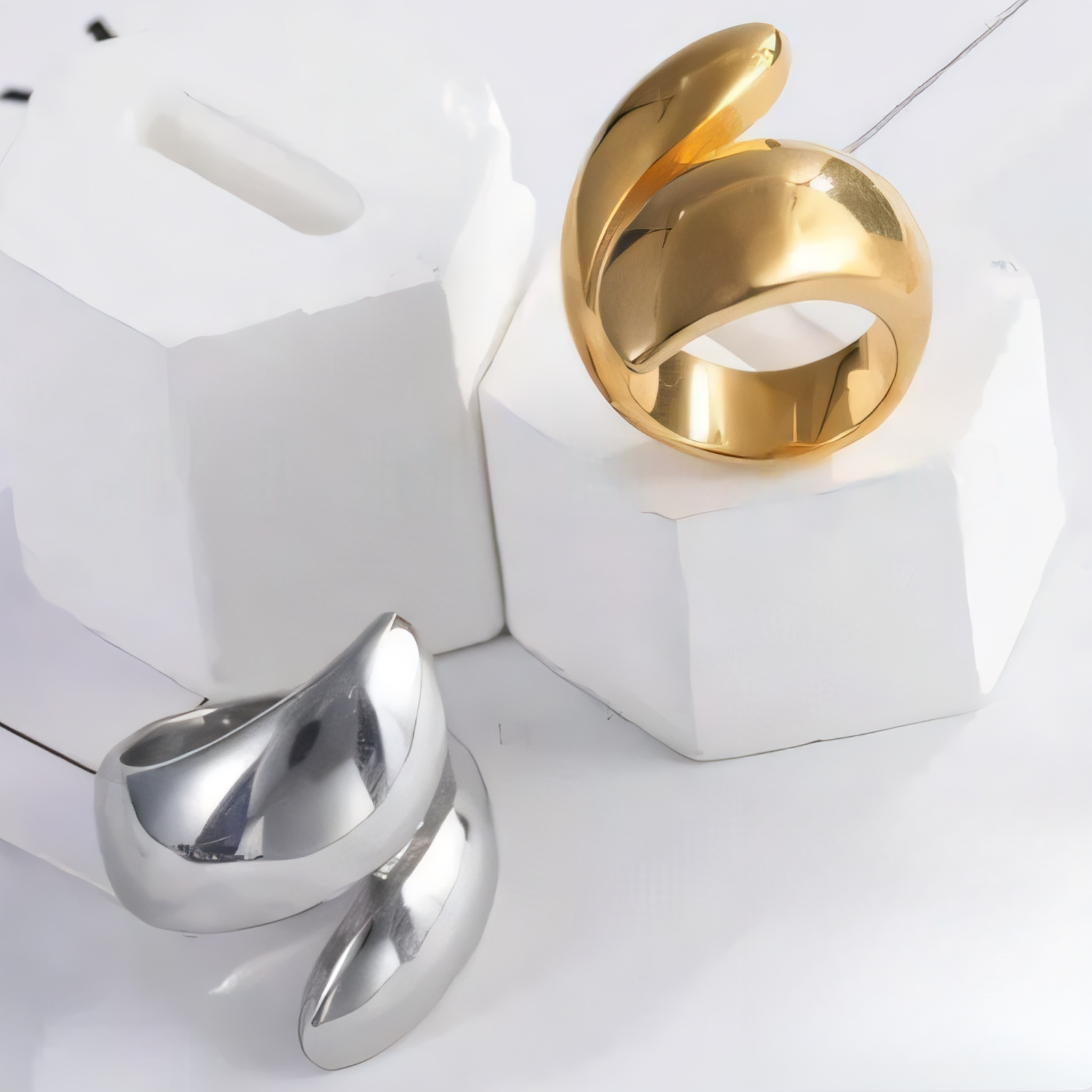 Minimalist Twisted Band Ring for Women | G002611-JinBaoJewerly