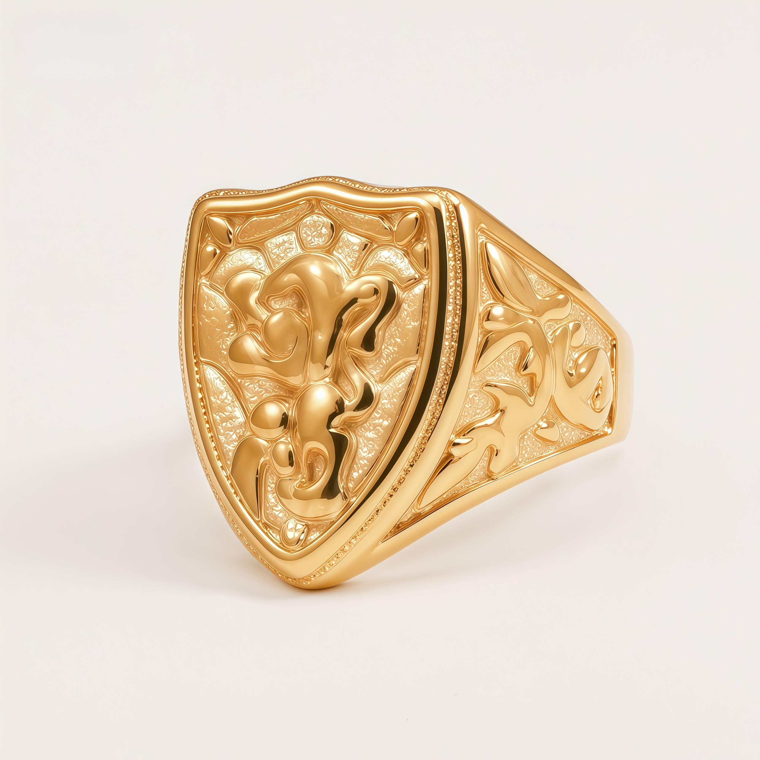 Vintage Gold-Toned Lion Shield Ring | G001053