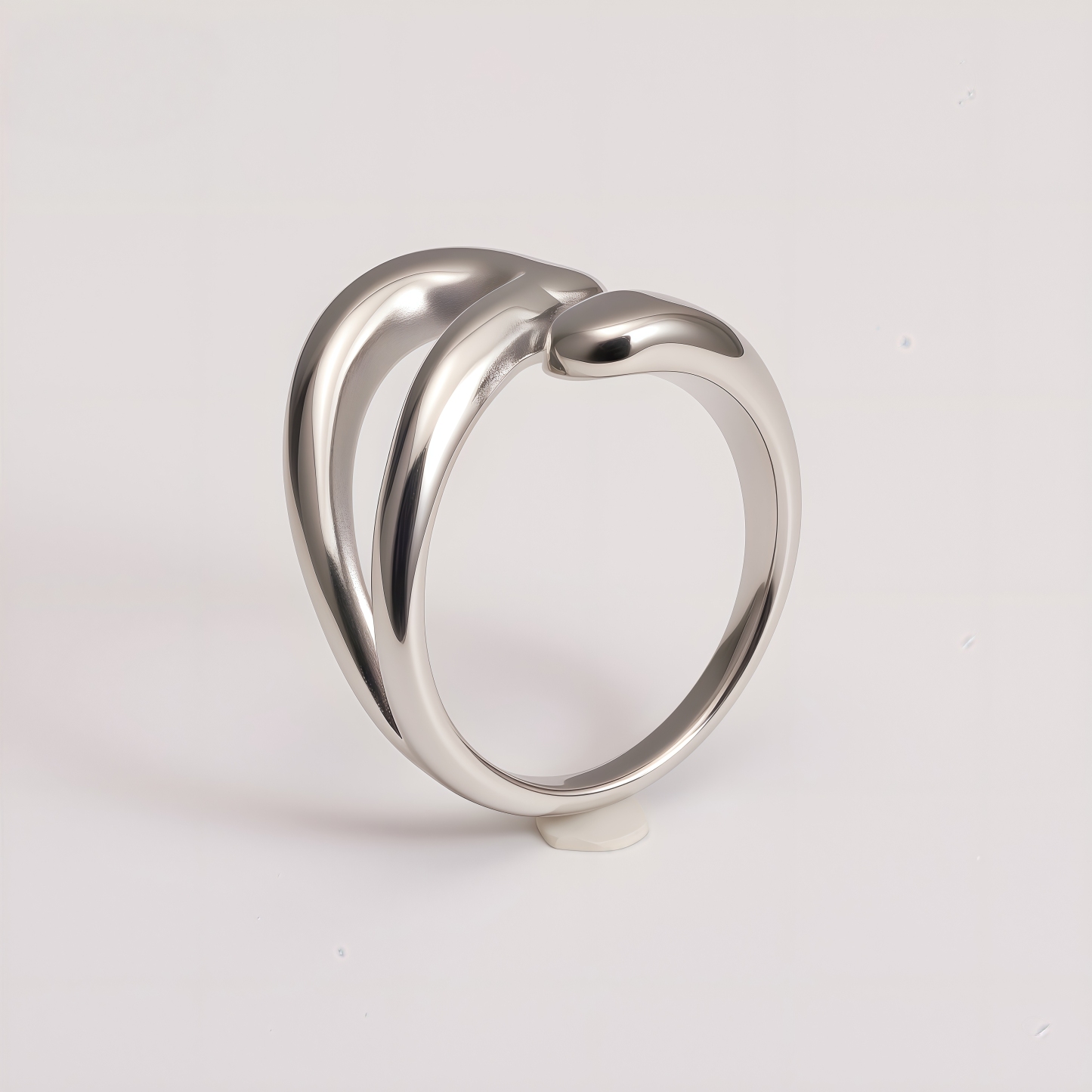 Polished simple curved stainless steel women's ring | G00580