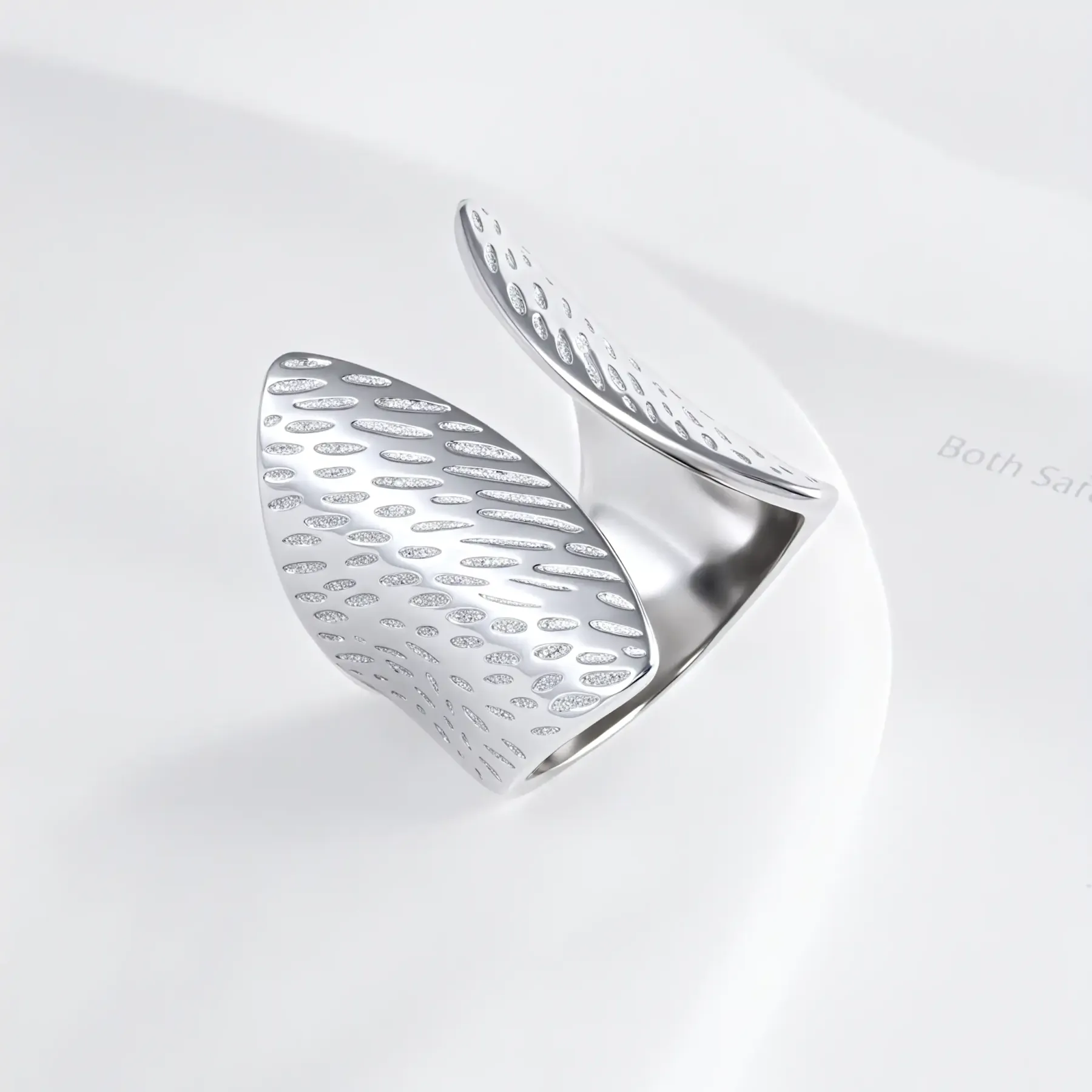 Contemporary Wave Design Stainless Steel Women Ring丨G004247-JinBaoJewerly