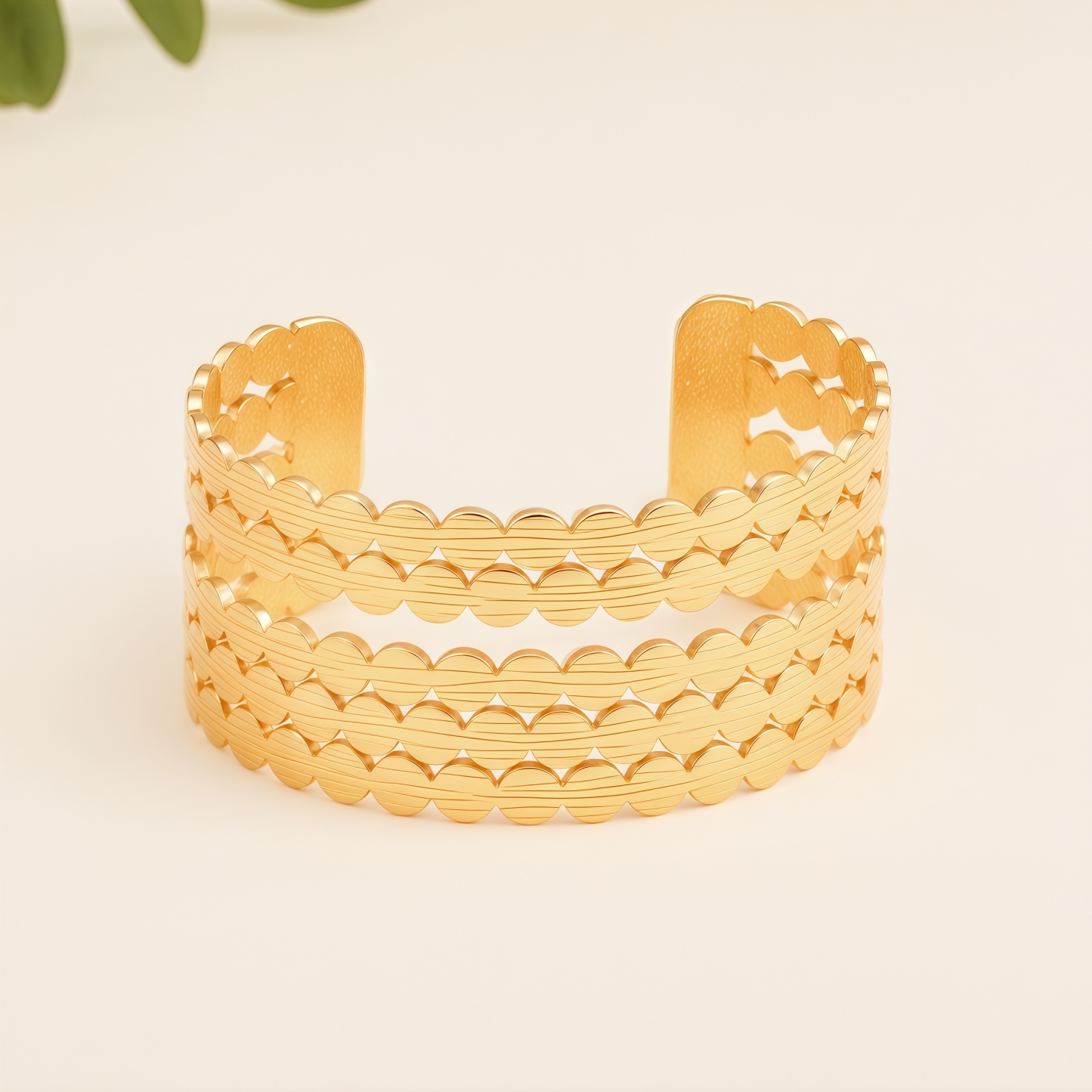 Fashion Woven Disc Bracelet - Gold Tone, Versatile Daily Wear