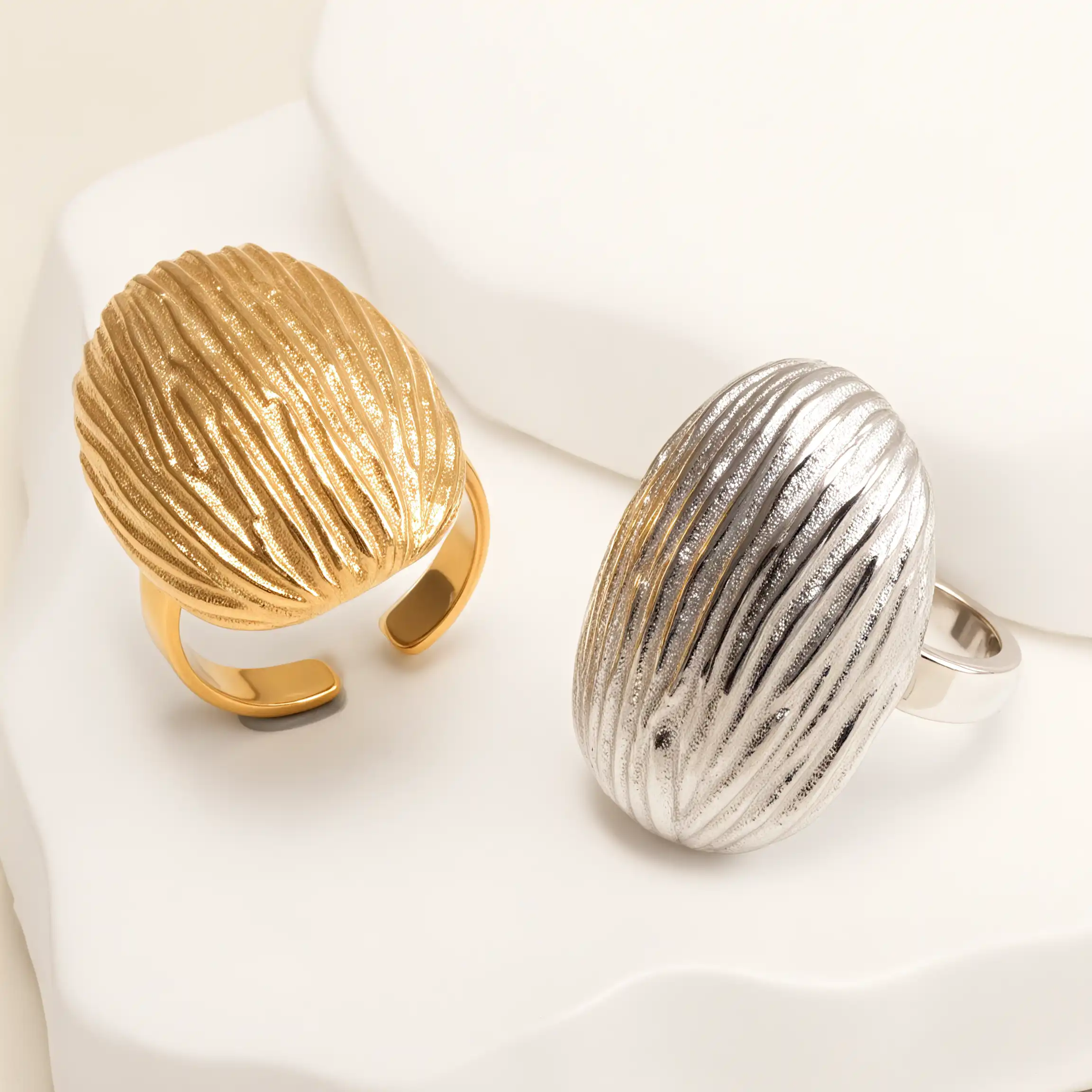 Women's Stainless Steel Ring with Wavy Texture丨G003691-JinBaoJewerly