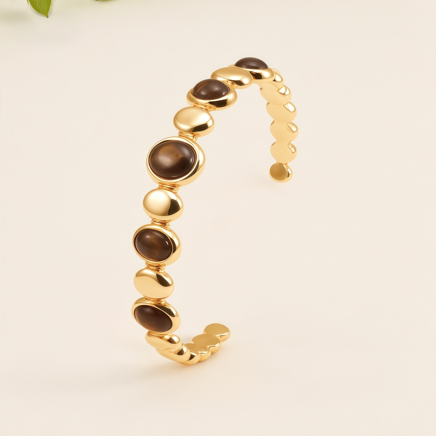 Star Shaped 24K Stainless Steel Hypoallergenic Bracelet for Women