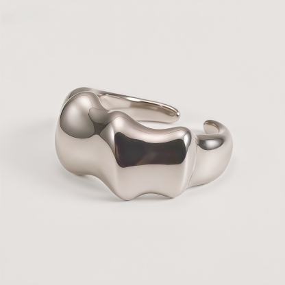 Modern Minimalist Stainless Steel Ring Women's 3D Streamlined Design | N001586