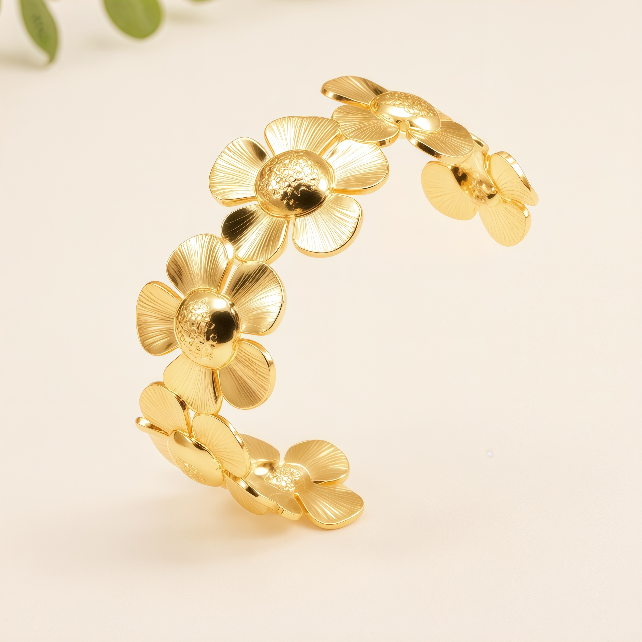 Luxury Flower Cuff Bracelet for Women
