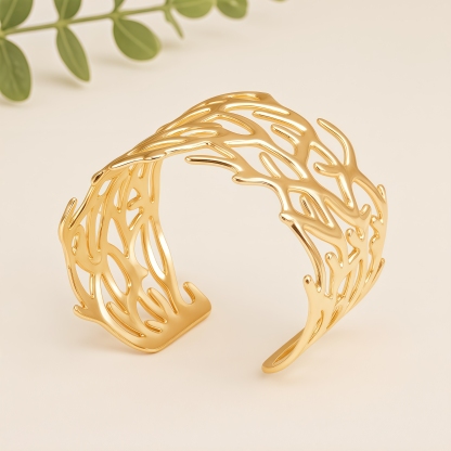 Minimalist Stainless Steel Women's Bracelet Hypoallergenic Tarnish Resistant