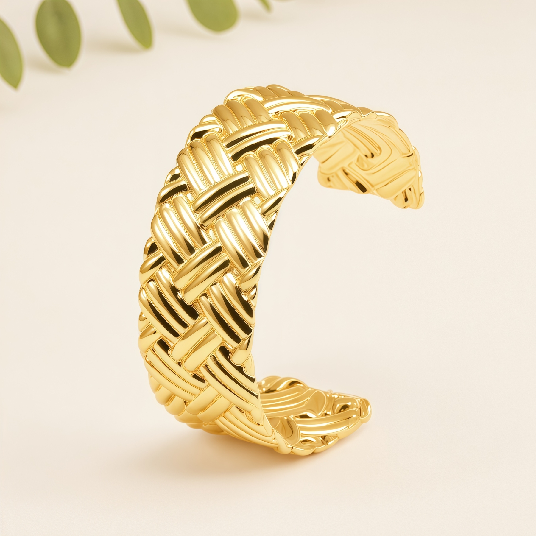 Star Shaped 24K Stainless Steel Hypoallergenic Bracelet for Women