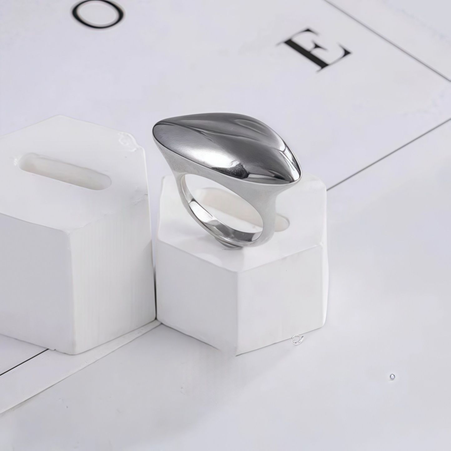 Smooth Streamlined Stainless Steel Ring Women's Simple Fashion Design | G003990-JinBaoJewerly