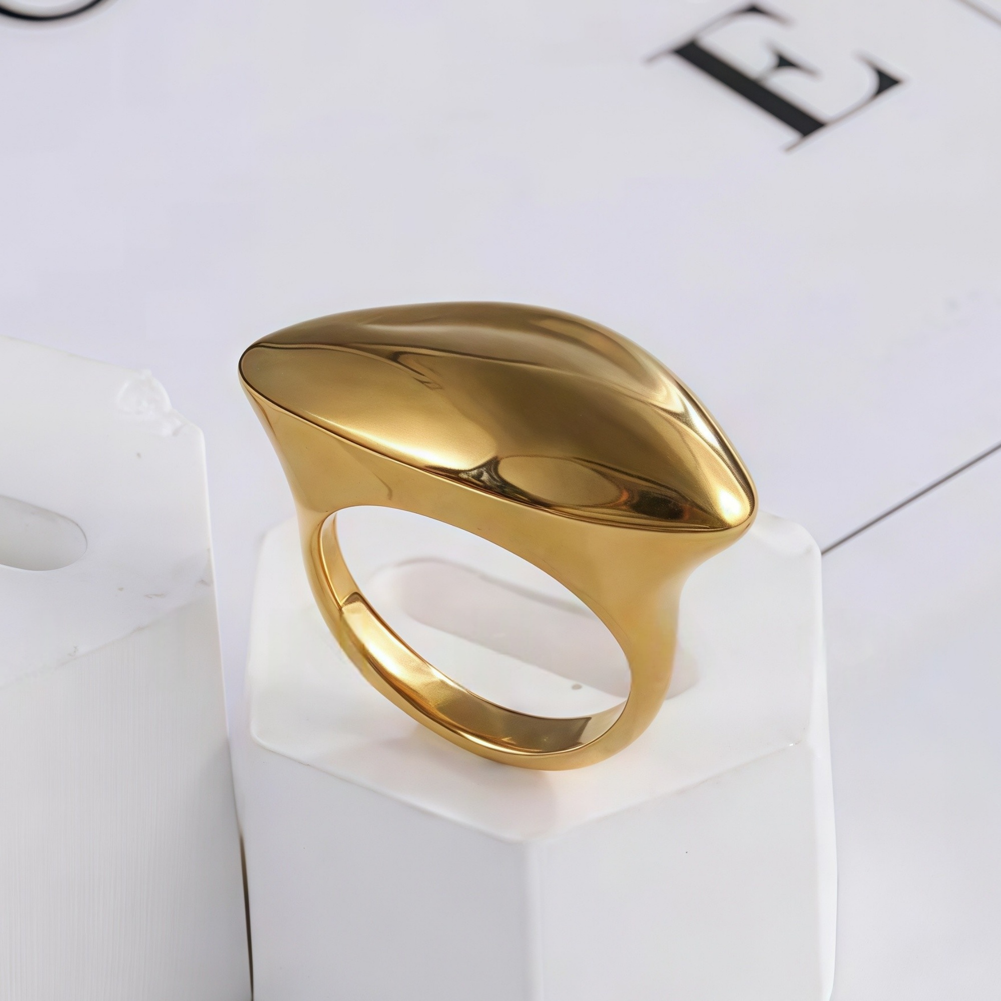 Smooth Streamlined Stainless Steel Ring Women's Simple Fashion Design | G003990-JinBaoJewerly