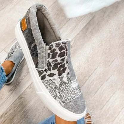 🔥Last Day Promotion 60% OFF - Casual Pieced Raw Edge Animal Print Canvas Slip-On Flats(Buy 2 Free Shipping)