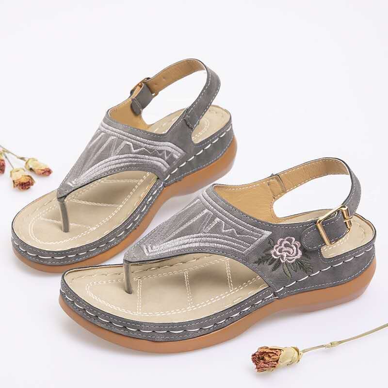 Beach Shoes Women's Sandals Ladies Clip Toe Wedges Thong Shoes 2021 Fashion Embroidery Platform Buckle Casual Female