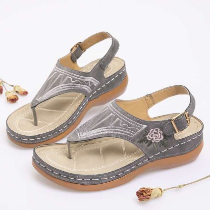 Beach Shoes Women's Sandals Ladies Clip Toe Wedges Thong Shoes 2021 Fashion Embroidery Platform Buckle Casual Female