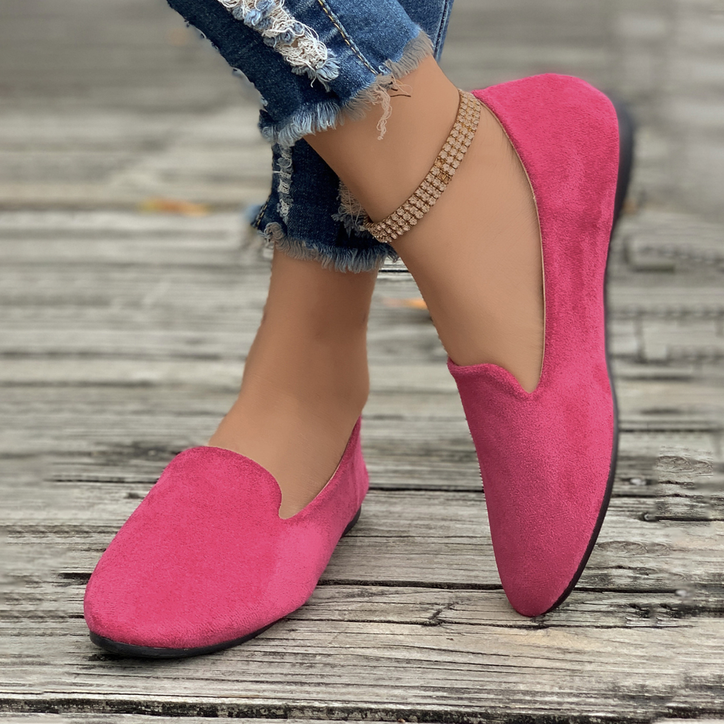 Women's flat suede shoes