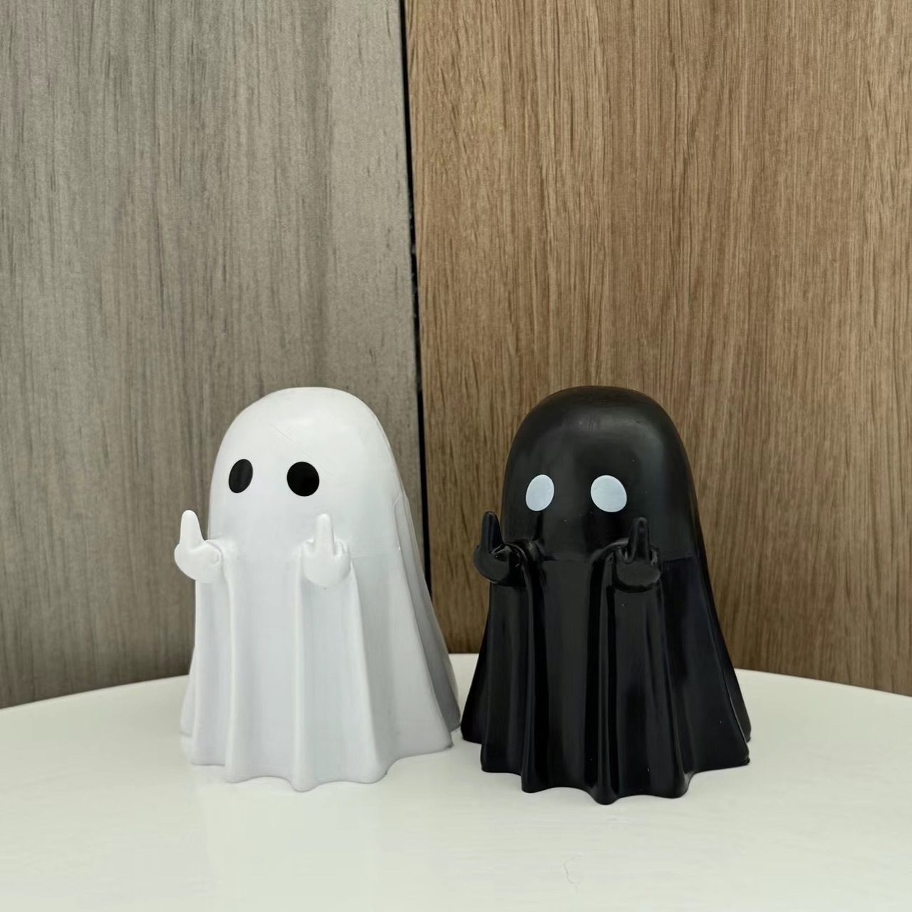 Halloween ghost middle finger figurine decoration