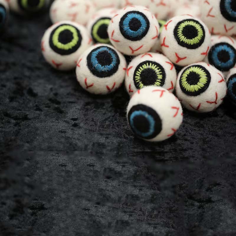 Halloween Felt Eyeballs