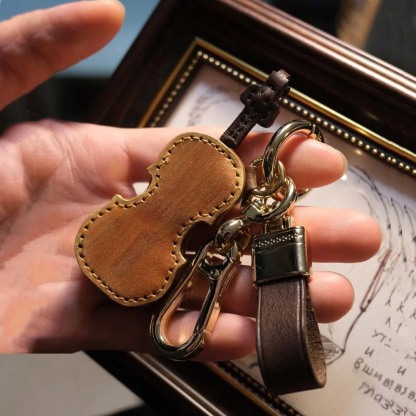 Violin and guitar keychains