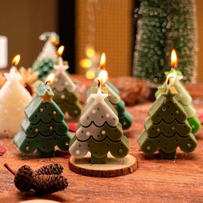 Christmas tree scented candles