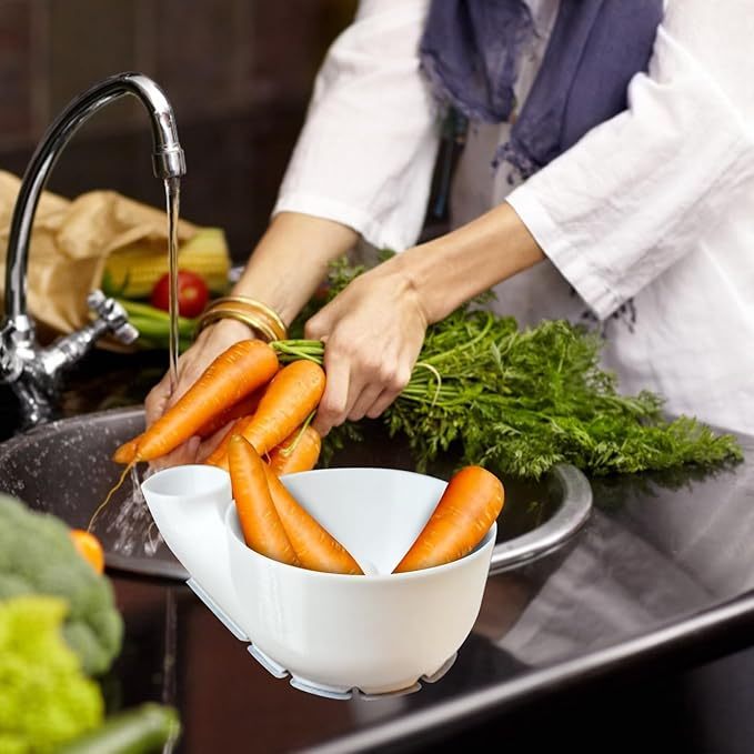 Automatic vegetable and fruit washer basket