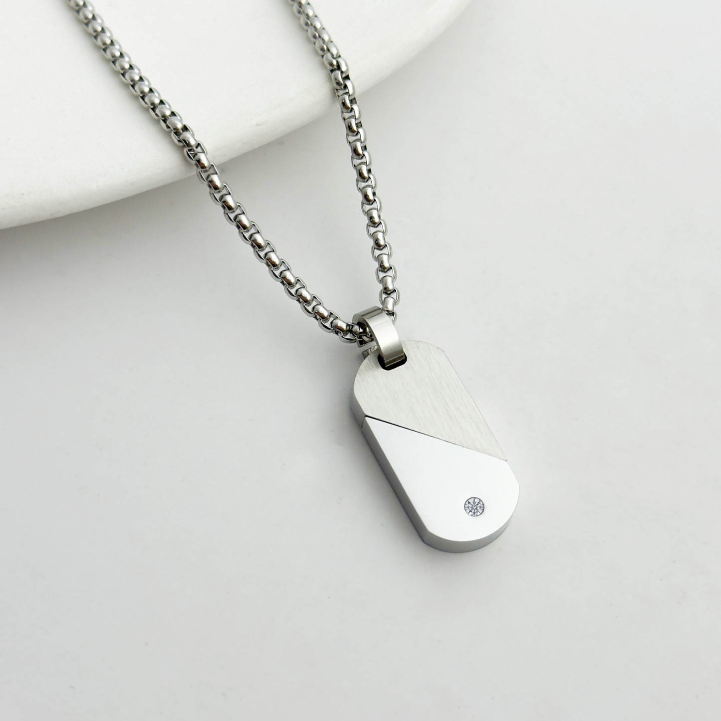 Personalized DIY engraved pendant