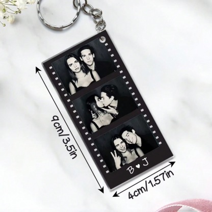 Customized pendant photo keychain