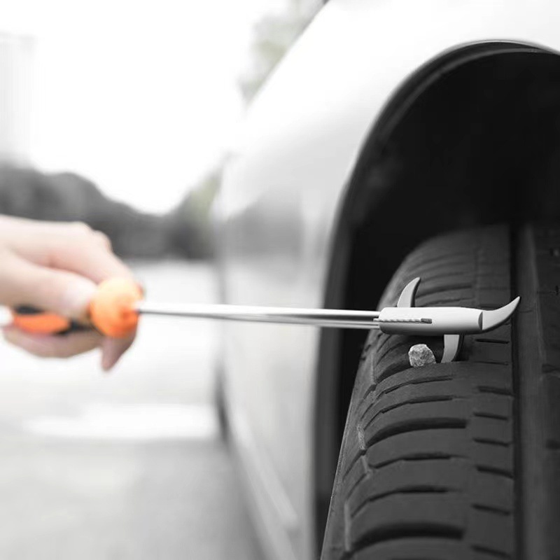 Multifunctional tire cleaning tool
