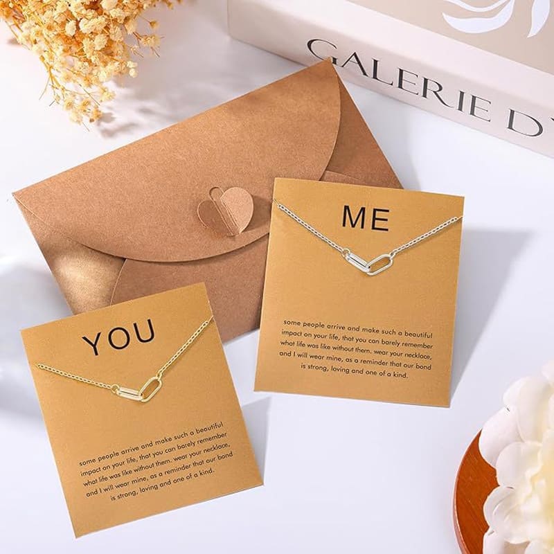 Interlocking paperclips friendship necklace