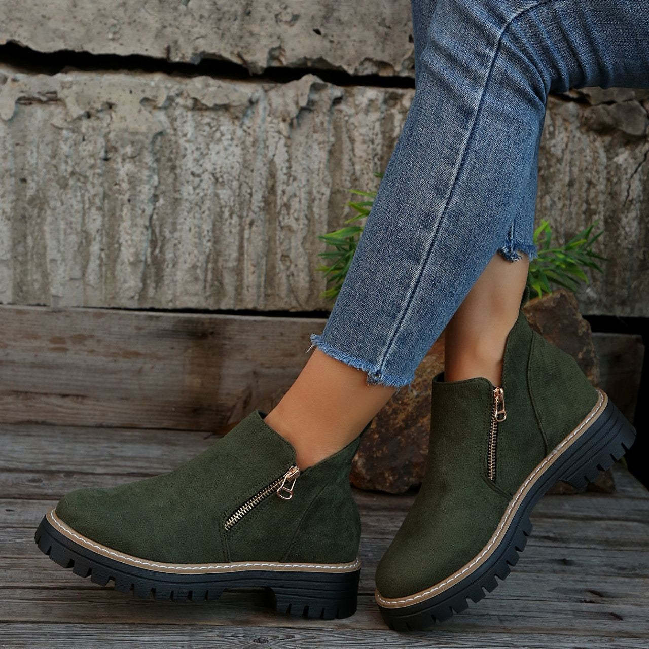 Women's Suede Chelsea Boots