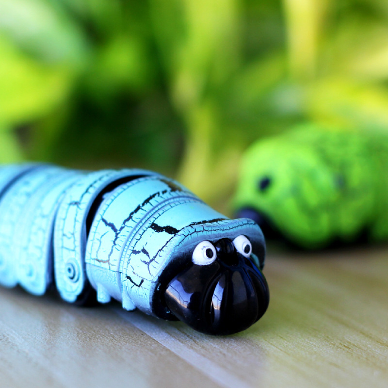 Simulation induction remote control caterpillar