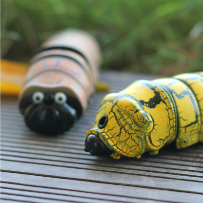 Simulation induction remote control caterpillar