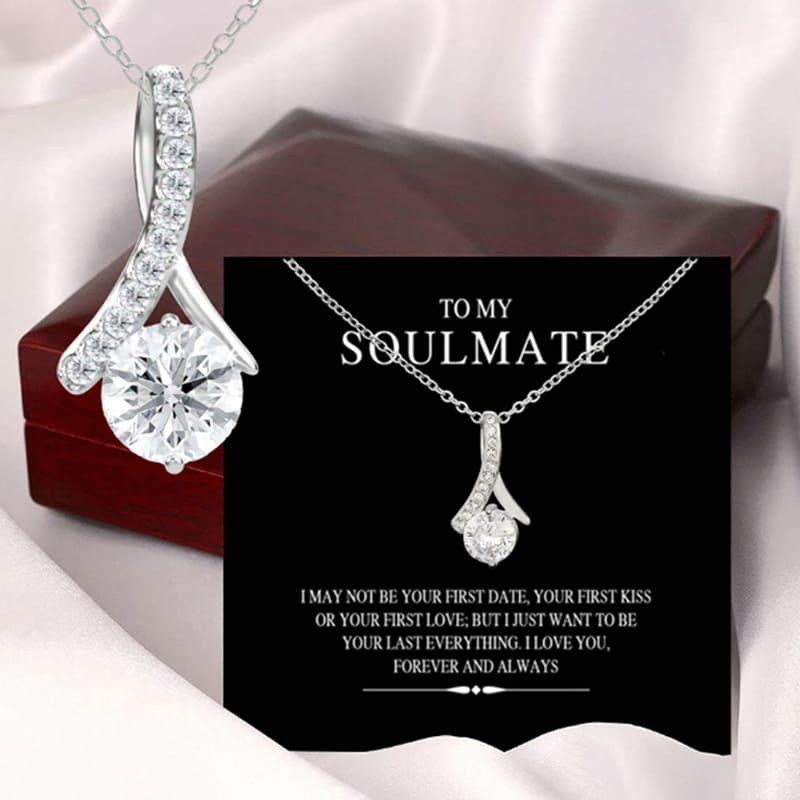 Titanium steel pendant necklace with rhinestones