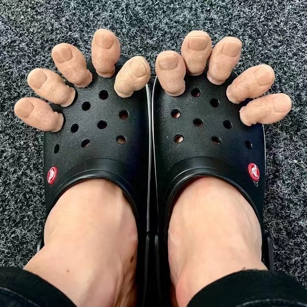 Big toe Crocs decoration