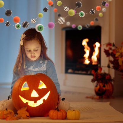 Halloween Felt Eyeballs